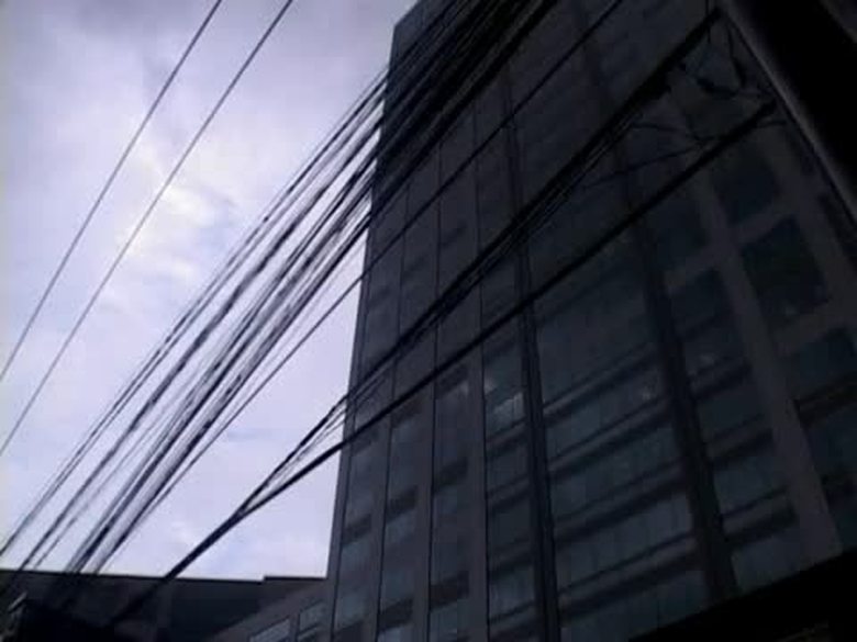 【禁聞】高校頻換掌門 “官員返校”引關注