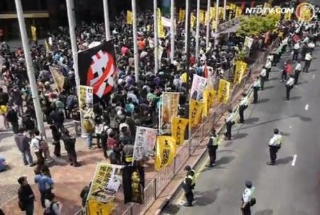 共黨當特首 港人憤怒不接受