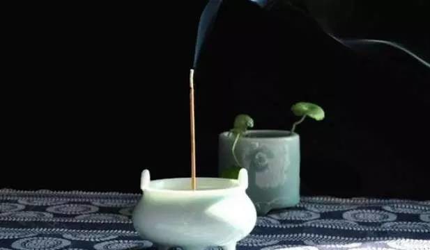 「一炷香」的片搜果