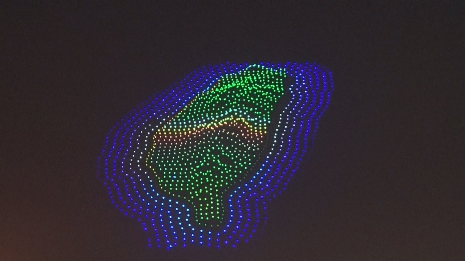 高雄燈會1500台無人機展演 感謝國際暖心挺台