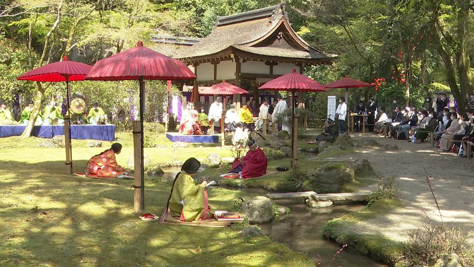 古神社裡曲水開宴 暢享平安宮廷雅趣