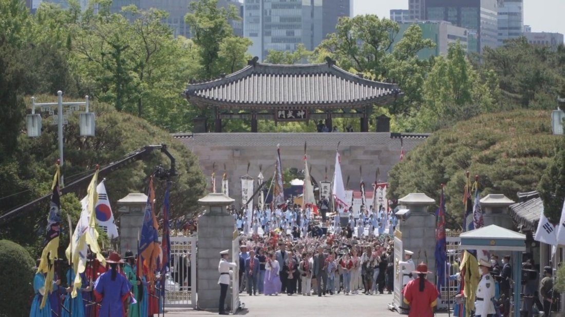 不再是權力象徵 青瓦臺時隔74年敞大門