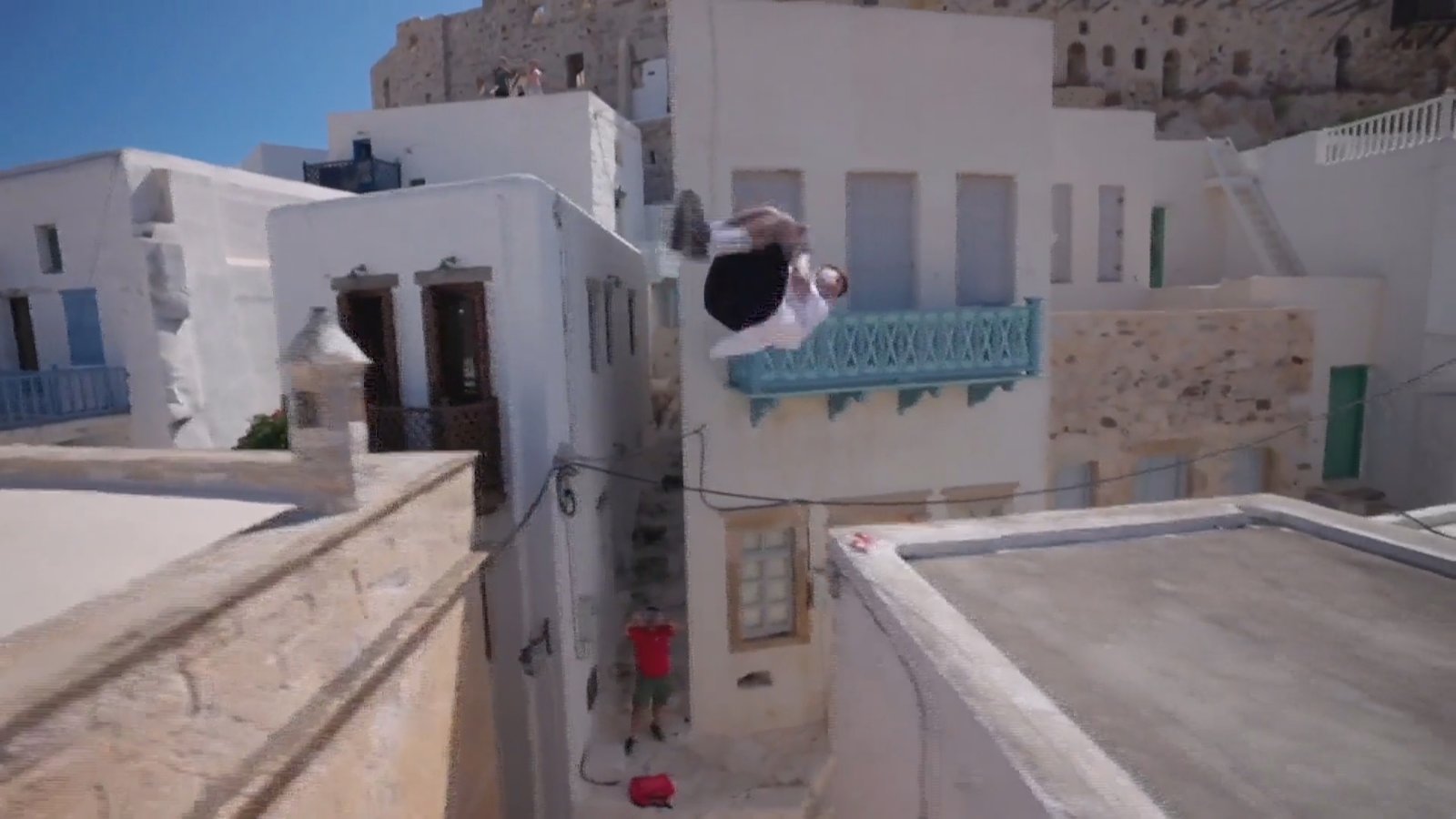 屋頂上的比拼 「自由奔跑」精英角逐希臘