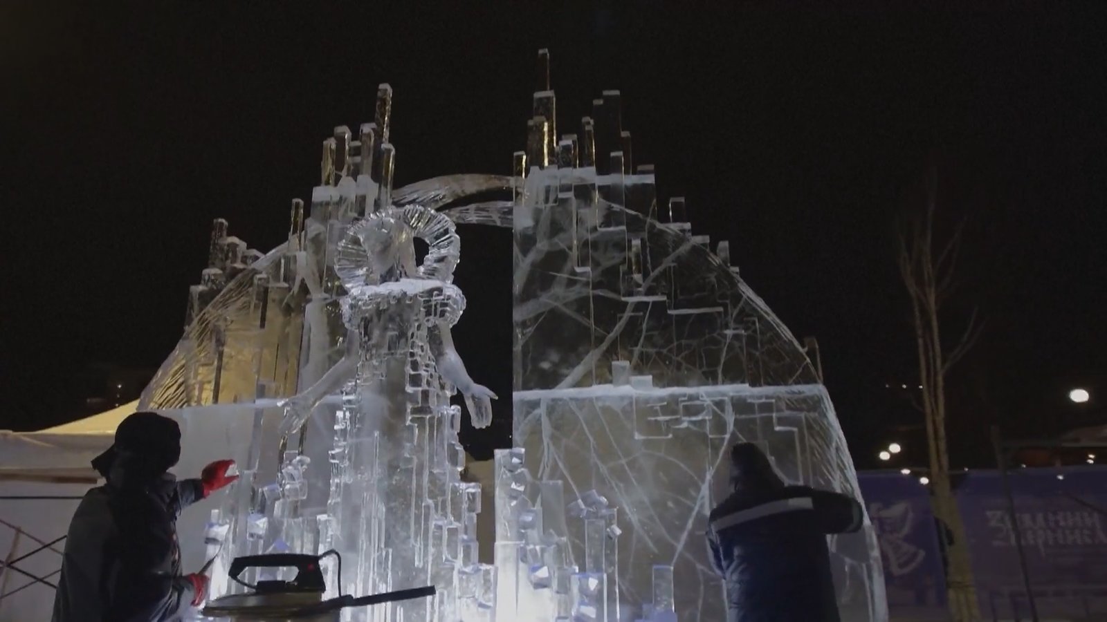 極寒溫度激發靈感 俄羅斯冰雕大賽展傑作