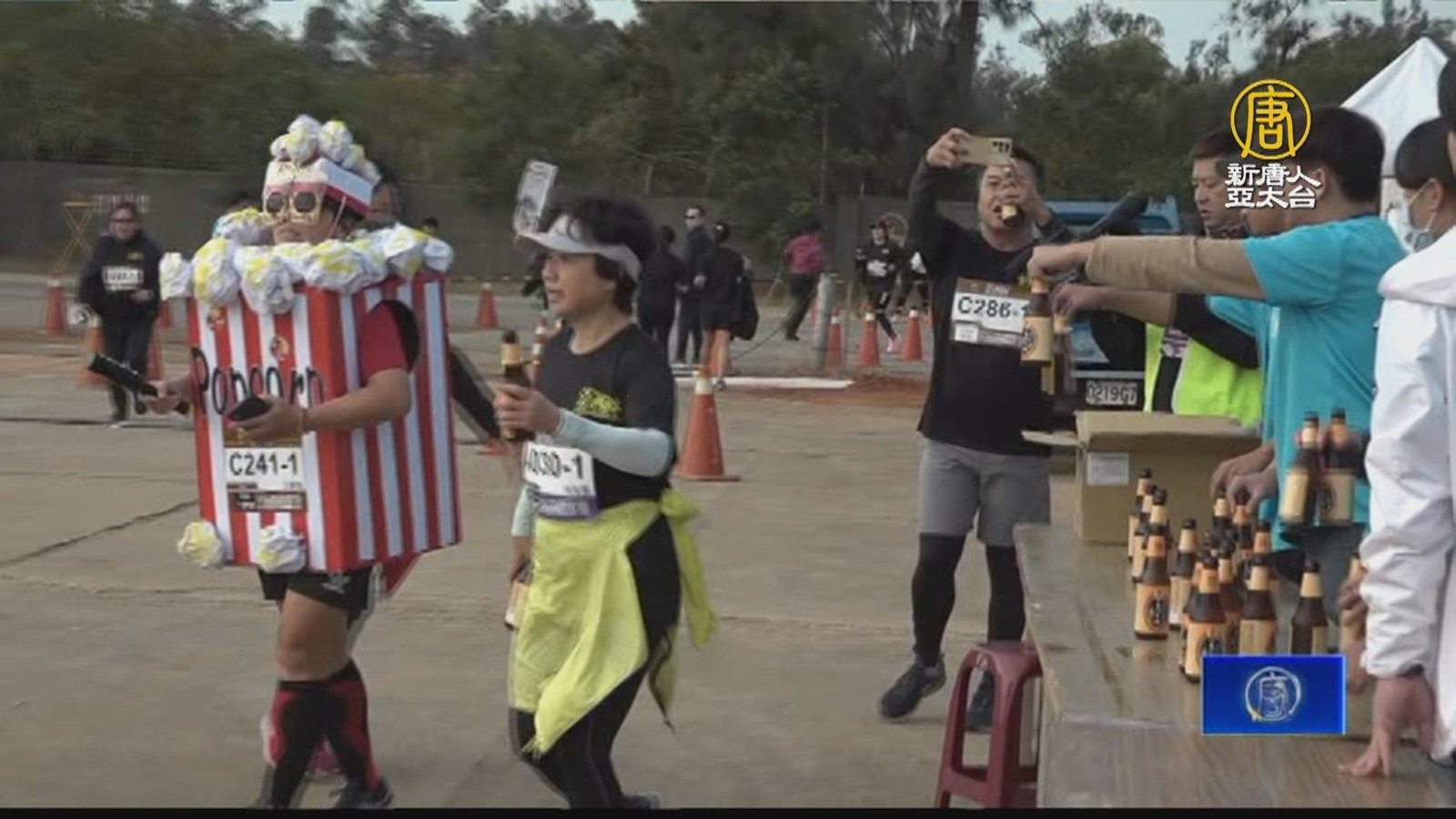 金門首屆5.8公里啤酒接力賽 創意造型搶風頭