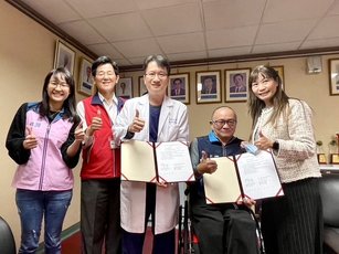 衛福部嘉義醫院3月11日與嘉義市殘障者服務協會正式簽署了合作備忘錄（衛福部嘉義醫院提供）