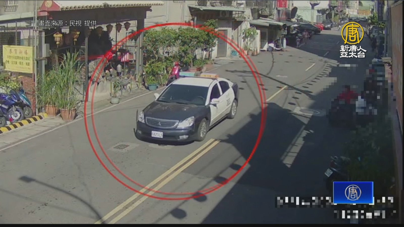 人民保母!兩歲童發燒熱痙攣 警方助火速送醫