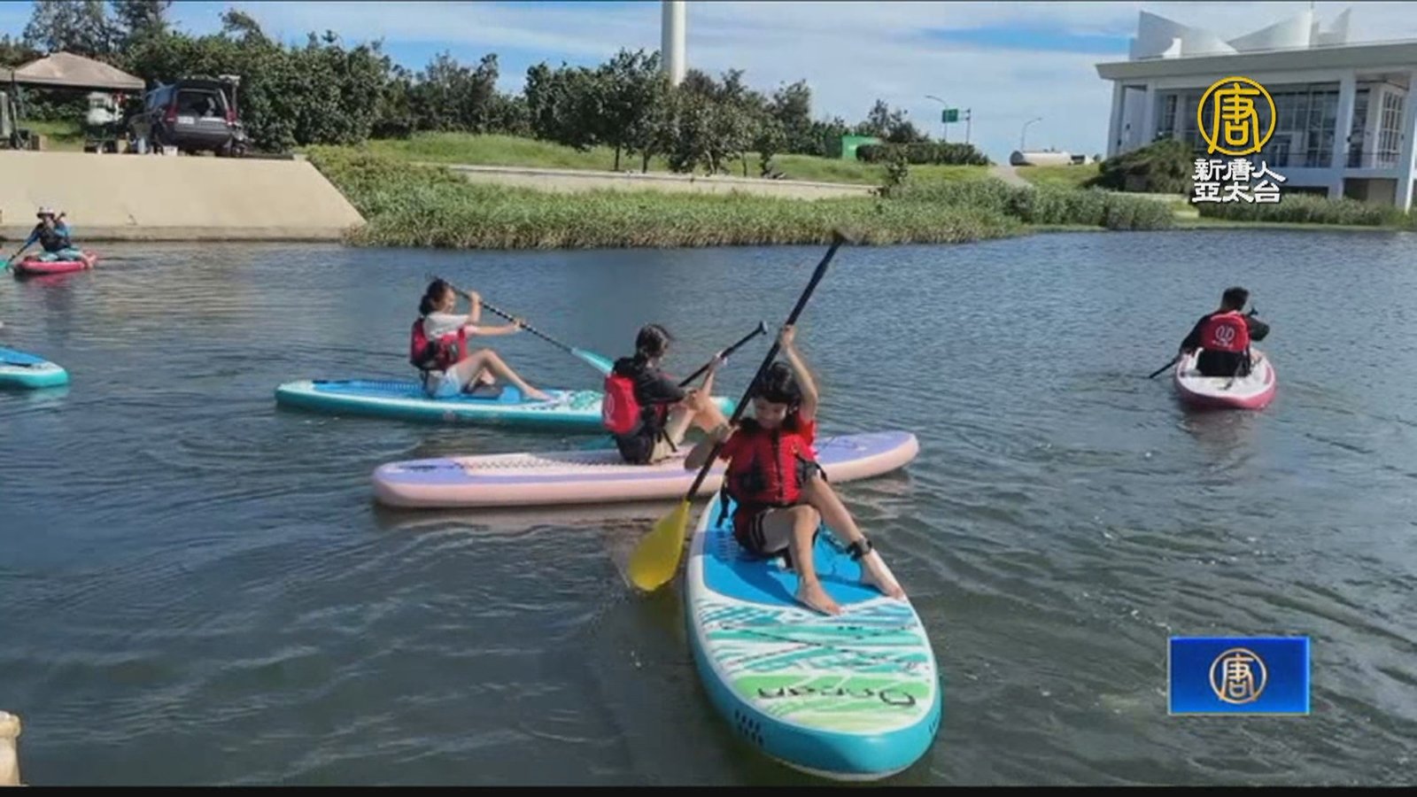另類畢業典禮 彰化小學生立槳航行拿畢業證書