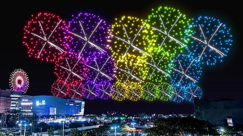 五彩色系煙火,呼應高雄應援風景,再現魅力瞬間。(圖/高雄市政府提供)