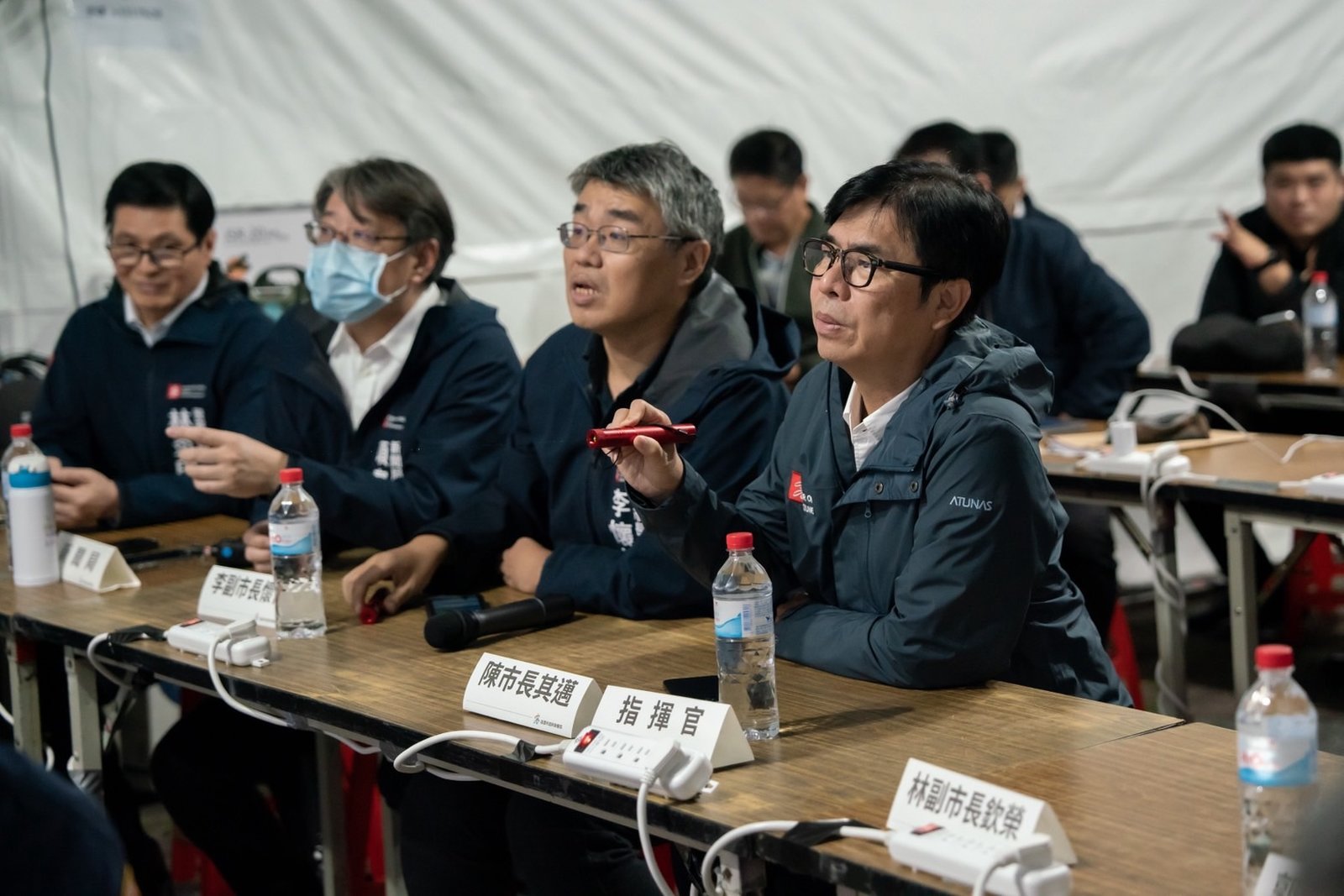 高雄市長陳其邁親自督導2026跨年活動實兵演練過程,並指示全力落實各項維安計畫,確保市民安全。(高雄市政府警察局提供)