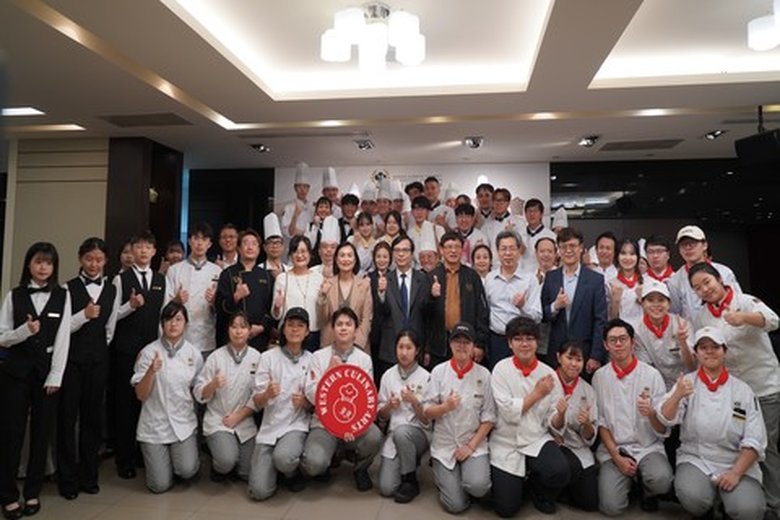 高餐大全體師生通力合作,半年海內外競賽狂獲81面獎牌(高餐大 提供)