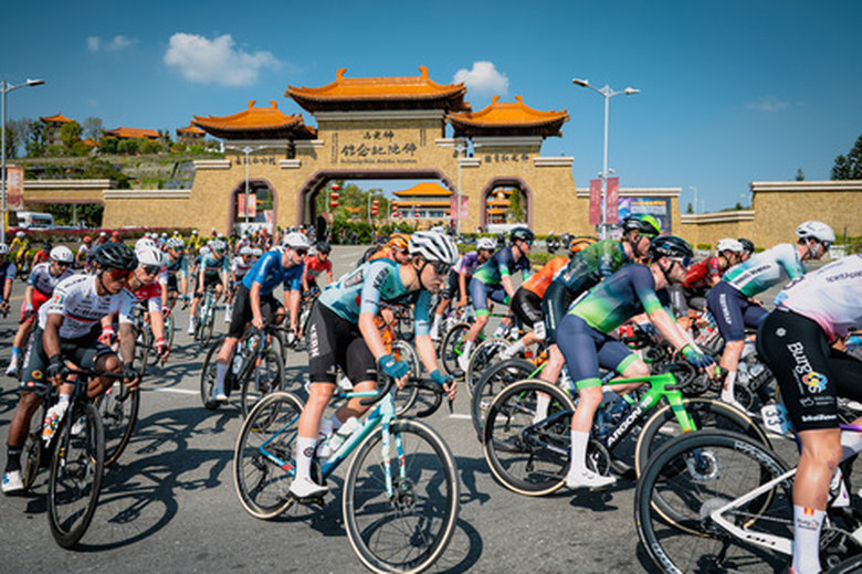 2026環台賽高雄市站自佛光山佛陀紀念館出發(中華民國自由車協會 提供)