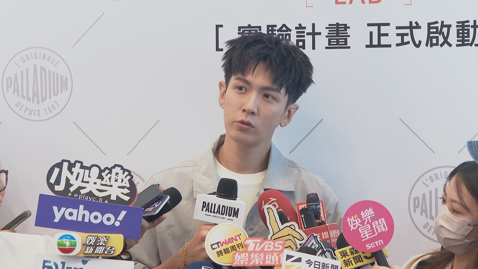 柯震東近期的影視作品《乩身》,在串流平台龍頭上,衝出全球排名好成績。(記者王冠霖/攝影)