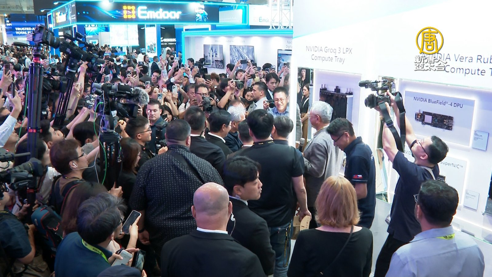黃仁勳點名下一家兆美元企業 邁威爾股價飆33%