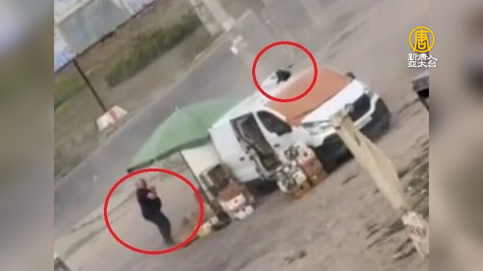俄無人機追殺烏平民影片曝光 小販驚險逃生
