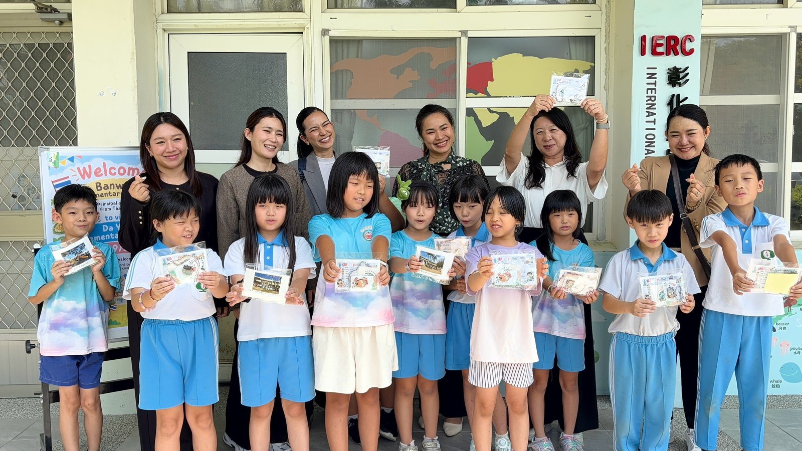 大合照(彰化縣埔鹽鄉大園國民小學提供)