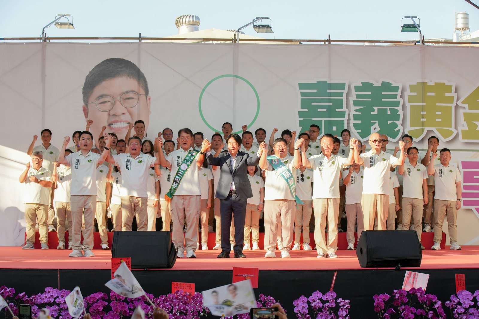 賴清德南下站台挺蔡易餘 競總成立力拚接棒 (新唐人亞太拍攝)