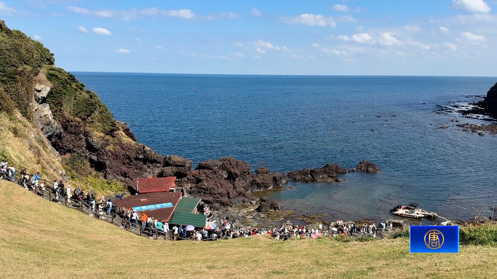 濟州島秋季限定粉紅花海 鬼斧神工獨特地貌