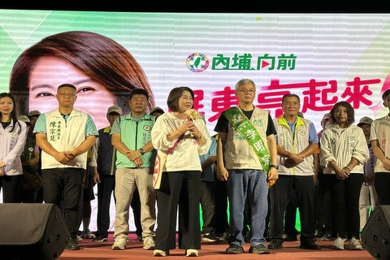 周春米懇請鄉親全力支持她與李明宗,讓他們繼續帶領屏東及內埔鄉走向更美好未來.jpg.480x320
