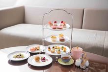 朴敏英將於2月14日情人節當天抵台，台北君悅酒店特別準備了特製情人節下午茶套餐呈現滿滿。(Tiffany & Co. 提供)