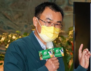 福島核災近11年，各國大多解除日本食品的區域管制，台灣將依據國際規範改採風險管理，解禁福島5縣食品，農委會主委陳吉仲（圖）分析，台灣的檢驗把關仍比國際嚴格，輻射超標的「核食」不會進來。資料照。（圖／中央社）