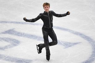 美國青少年選手馬里寧（圖） （Ilia Malinin）14日在美國國際花式滑冰經典賽中完成4周半跳（4A），完美著冰，寫下歷史新頁。資料照。（圖／GettyImages）