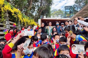 壽山動物園經過1年多的整建，於2022年12月中旬重新開放，試營運期間，設籍高雄的國小學童皆可免費入園。（圖／擷取自高雄市政府官網）