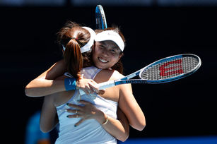 台灣女子網球好手詹皓晴與中國女將楊釗煊聯手，今天在澳洲網球公開賽女雙第3輪以6比3、7比5擊敗烏克蘭與比利時組合，晉級女雙8強。（圖／GettyImages）
