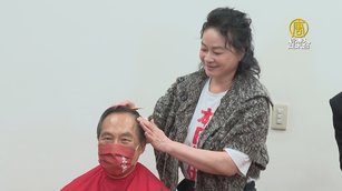影后陸小芬重返大螢幕 美容理髮親自上陣