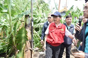 高雄市副市長林欽榮呼籲農友可下載使用「高雄農來訊」APP（高雄市政府提供）