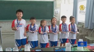 彰化田尾國小6位選手 競技疊杯亞錦賽大放異彩
