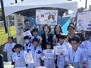 屏東「小小檢驗員」課程小朋友開心參與（圖／屏東縣政府提供提供）