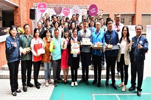 一卡在手 溫馨無限，彰化加碼推數位幸福餐券照顧學童(彰化縣府 提供)