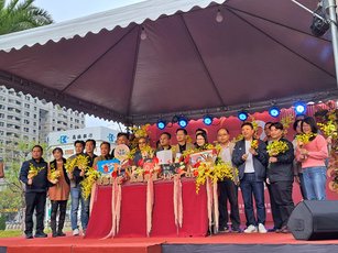 高雄年節好禮開運花藝 神農市集一次滿足。(圖／葉子棻)