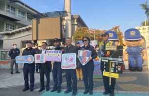 彰化警察分局分局長林英煌表示，呼籲陪同家長注意行車秩序，校園周邊環境與行車安全(彰化縣警察局彰化分局 提供)