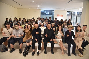 《這是藝術品》的編織創作展，於2月20日上午在屏東大學屏師校區藝文中心開幕；展期至2月27日止。（屏東大學提供）