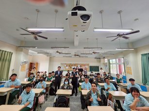 推動國際青年交流 台灣世代訪問竹崎高中（立委陳冠廷辦公室提供）