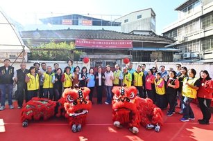 彰化縣長王惠美與地方仕紳共同出席，祈求開工大吉、工程順利(彰化縣文化局 提供)