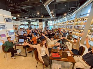 「屏東E起來AI智慧營運工作坊」屏北場大合照。（屏東縣政府提供）