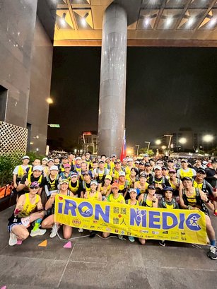 醫護鐵人大合照。(醫護鐵人提供)
