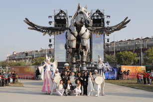 法國飛天白馬秀 10米機械巨獸台灣燈會獨嘉亮相（嘉義縣府提供）