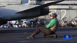 林肯號航母持續封鎖伊朗 美軍：已有14船調頭