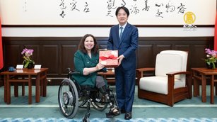 美國聯邦參議員達克沃絲多次訪台，總統賴清德也曾接見。資料照。總統府提供